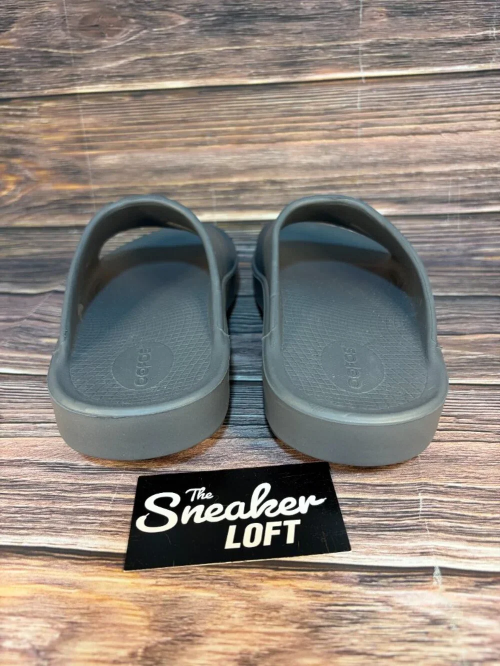 Oofos OOahh Gray Recovery Slide Sandals Men's Size 8
